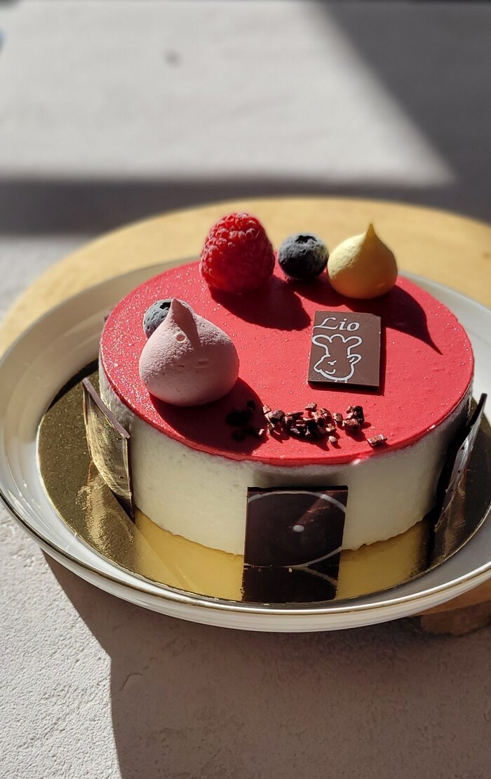 Gâteau glacé lait d'amande et sorbet framboise